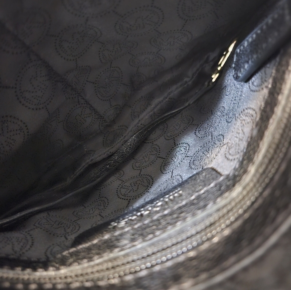 Michael Kors Crossbody - Picture 9 of 10